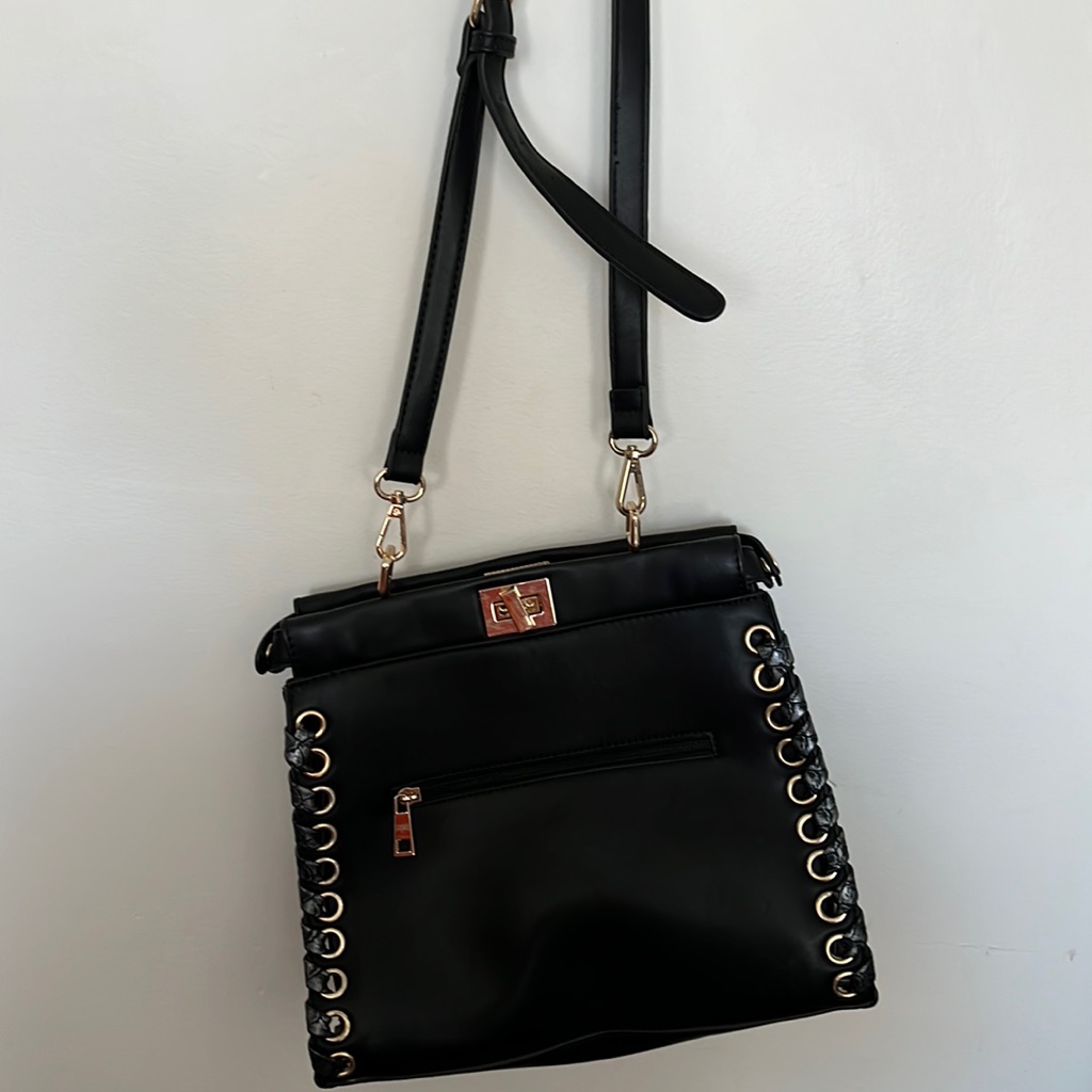 Preowned Black Purse
